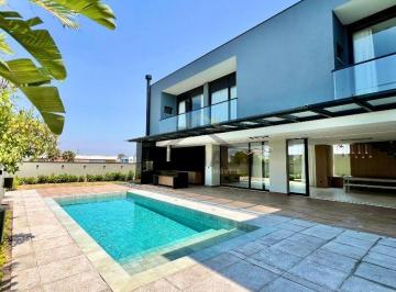 Casa · 550m² · 4 Quartos · 6 Vagas · Residencia de Alto Luxo no Condominio Campo de Toscana,  550 m2 , 04 suites, Automatizada, piscina a