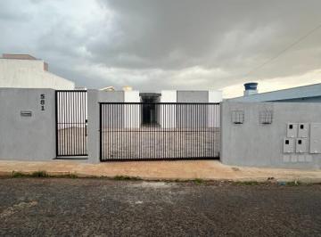 pztg-img-9288-1764764595.jpeg · Kitnet / Conjugado com 1 quarto para alugar em Piumhi, no bairro Centro