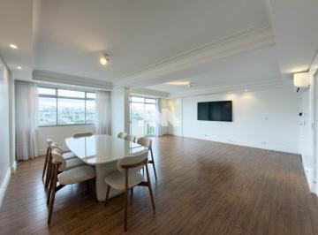 Apartamento · 152m² · 3 Quartos · 1 Vaga · Apartamento Sofisticado e Totalmente Reformado no Batel - Curitiba