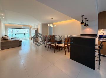 Foto · Apartamento reformado com varanda na beira mar da praia nas Pitangueiras, Guaruj