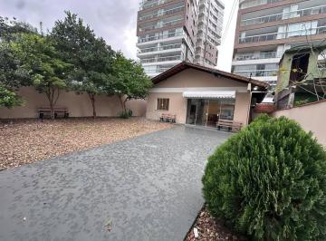 Casa en Aluguel de 3 quartos Praia Brava · Casa em Praia Brava, Itajaí/SC de 120m² 3 quartos para locação R$ 9.000,00/mes