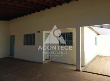 Casa · 2 Quartos · 4 Vagas · ÓTIMA CASA C/ 2 QTOS E 4 VAGAS- QE 26 CONJUNTO M - GUARÁ II