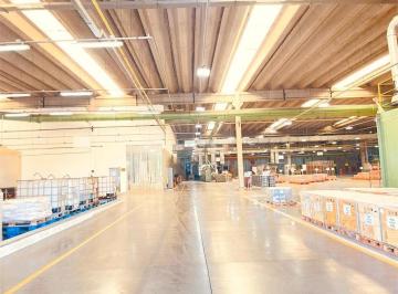 Comercial · 24500m² · 140 Vagas · Galpão à venda em Água chata - SP