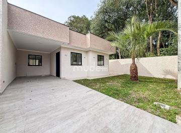 Casa com suíte e amplo espaço externo à venda no bairro Santo Antônio · Casa com suíte e amplo espaço externo à venda no bairro Santo Antônio