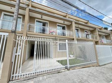 Triplex no bairro Bom Jesus em São José dos Pinhais · Triplex no bairro Bom Jesus em São José dos Pinhais
