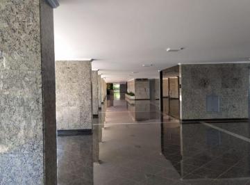 Apartamento de 1 quarto, · SQS 212 - ELEVADOR E GARAGEM