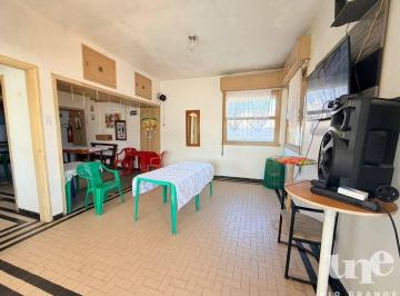 10d211390affd0aad71396af72ffb2f5b213cf8b · CASA DE ESQUINA COM EXCELENTE PONTO COMERCIAL
