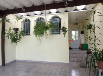 Casa de 3 quartos, Guarulhos · Sobrado à venda no Gopoúva, com 122 m², 3 dormitórios e 2 vagas de garagem