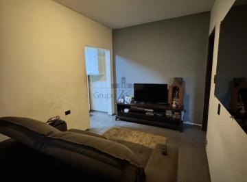 Casa de 3 quartos, São José dos Campos · Oportunidade - Casa - Jardim Oriente - 3 Dormitórios - 75m².