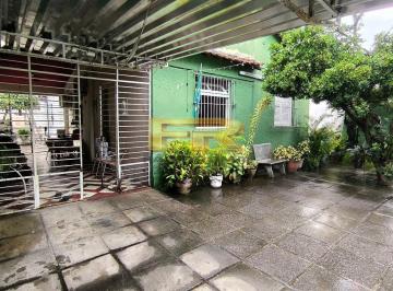 Casa · 220m² · 4 Quartos · 2 Vagas · Casa Solta no Hipódromo | Terreno 360m² | Quintal Grande | 4 Quartos | Excelente