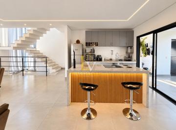 Casa · 220m² · 3 Quartos · 6 Vagas · CASA TRIPLEX NO CONDOMÍNIO CATAGUÁ WAY - TAUBATÉ - 220M²