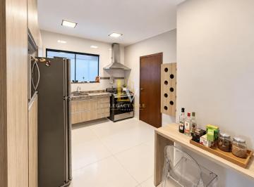 Casa · 230m² · 3 Quartos · 4 Vagas · CASA NO CONDOMÍNIO CAMPOS DO CONDE 1 - TREMEMBÉ - 230M²