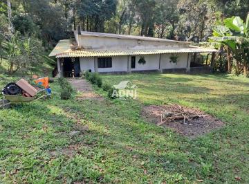 Rural · 3 Quartos · Chácara em Itapecerica da Serra à Venda com riacho