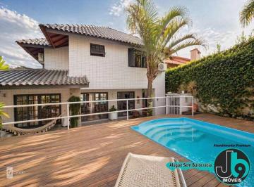 Casa · 375m² · 4 Quartos · 9 Vagas · Casa para Vender em Santa Felicidade | Edícula, Piscina Aquecida, Lareira, Suíte com Closet e Hidro