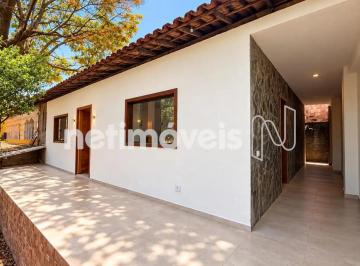 Fachada · Casa reformada à venda no Salgado Filho – 2 quartos, suíte e amplo quintal | Lot