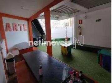Área externa · Prédio Comercial com 747,65m²; no Colégio Batista!