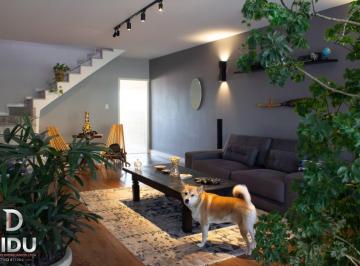 Casa · 215m² · 3 Quartos · 4 Vagas · Sobrado para venda em Carandiru com 3 quartos, sendo 1 suíte, 215m²