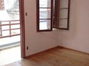 Casa · 230m² · 5 Quartos · 2 Vagas · Casa de Vila - Triplex / Residencial / Catete