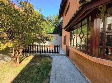 Casa · 434m² · 3 Quartos · Casa de Condomínio para venda em Morada Dos Pássaros de 434.00m² com 3 Quartos e 3 Suites