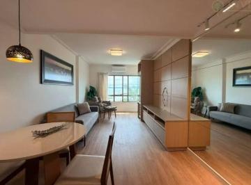 a673f35e077623303c9a5ef8135bb192d47f125e · Apartamento mobiliado com 2 suítes para alugar