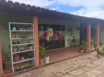 Casa · 162m² · 3 Quartos · 3 Vagas · Vendo casa com Edícula por apenas R$ 600.000,00