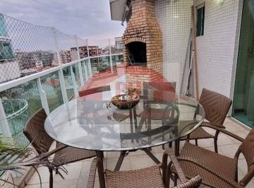 Apartamento · 4 Quartos · 2 Vagas · Cobertura de Alto Padrão com 4 Q(2 suítes) e hidro no Braga à 230 m Praia