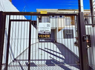Casa · 2 Quartos · 2 Vagas · Sobrado 2 suíte no Bairro São José