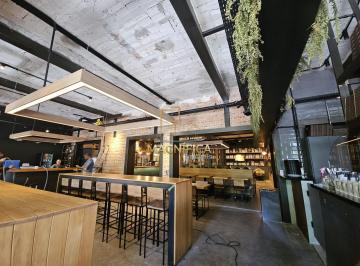Comercial · 234m² · 1 Quarto · Loja/Ponto Comercial - PortãoQue tal monta