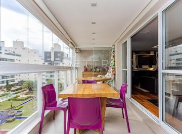 Apartamento · 193m² · 4 Quartos · 3 Vagas · APARTAMENTO QUARTIER, no bairro Água Verde - Refer