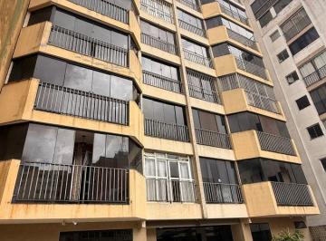 Apartamento de 3 quartos, Taguatinga · CNB 10 ANDAR ALTO ED. SAINT PETER