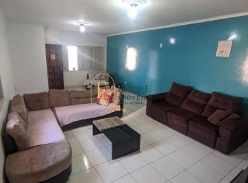 Casa · 150m² · 4 Quartos · 7 Vagas · Casa Ampla com 4 quartos, Suíte e Garagem para Até 7 Carros