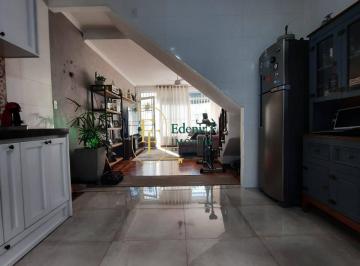 Casa · 142m² · 2 Quartos · 3 Vagas · Casa Sobrado com 142m², 2 quartos , Quintal e 3 Vagas Cobertas