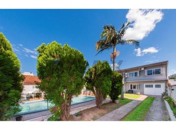 Casa · 190m² · 3 Quartos · 3 Vagas · Casa com três dormitório com área de lazer completa !