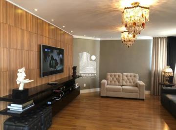 Apartamento · 310m² · 3 Quartos · Apartamento à venda - no Centro