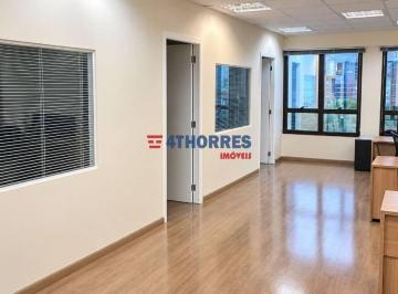 Comercial · 100m² · 3 Vagas · Conjunto comercial de 100m² disponível para locação em Pinheiros