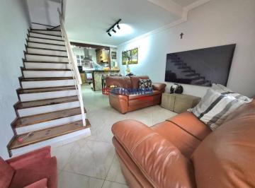 Photo 1 · Casa à venda no Condomínio Vila de Espanha: 2 quartos, 1 vaga, Granja Viana, Cotia-SP