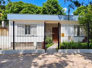 Casa · 200m² · 4 Quartos · 3 Vagas · Casa com 200 m², 3 Dormitórios e Jardim à Venda no Medianeira - Porto Alegre