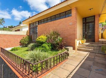 Casa · 234m² · 3 Quartos · 3 Vagas · Casa no bairro Petrópolis de 3 dormitórios