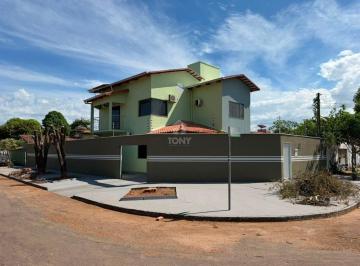 Casa · 180m² · 3 Quartos · 1 Vaga · SOBRADO DE ESQUINA COM 04 QUARTOS À VENDA