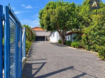29ae38df62dc5a5bb53e4fd905f69fd663969a61 · Casa com 3 dormitórios para alugar, 60 m² por R$ 2.200/mês - Corrupira - Jundiaí/SP