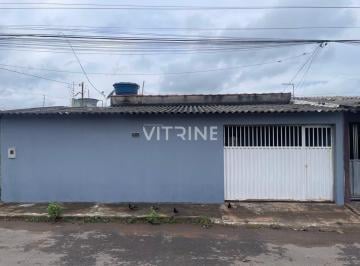 Casa · 275m² · 3 Quartos · 3 Vagas · Quadra 07 Setor Leste Gama, casa toda na laje com 3 quartos sendo 1 suite.