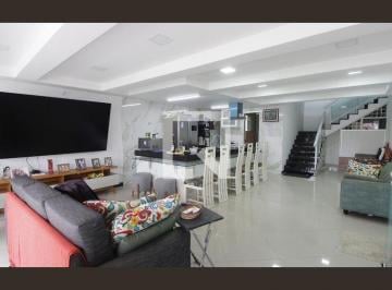 Casa · 300m² · 5 Quartos · 2 Vagas · Casa para Aluguel - Praia do Siqueira, 5 Quartos, 300 m² - Cabo Frio