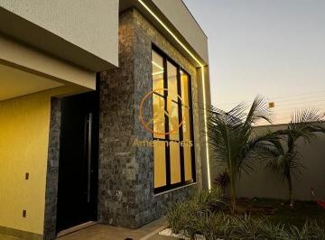 Casa · 220m² · 3 Quartos · 4 Vagas · Casa à venda no bairro Setor Garavelo - Aparecida de Goiânia/GO