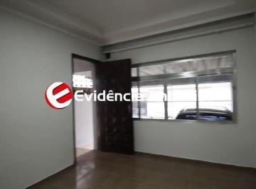 Casa · 168m² · 3 Quartos · 1 Vaga · Casa à venda na Vila Guaraciaba, Santo André — 3 quartos e quintal