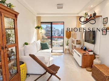 Apartamento · 95m² · 3 Quartos · 1 Vaga · Apartamento em Botafogo com 95 m², 3 quartos, sendo 1 suíte, varanda com vista para o Pão de Açúcar,