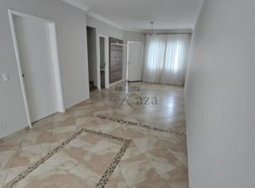 Casa · 140m² · 3 Quartos · 2 Vagas · Oportunidade - Casa em Condomínio - Jardins Del´Oro - Jardim das Industrias - 3 Dormitórios - 140m².