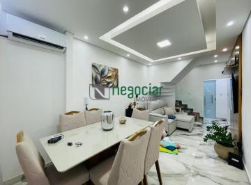 Casa · 94m² · 2 Quartos · 1 Vaga · Casa duplex à venda no bairro Bom Retiro – conforto, modernidade e excelente acabamento - ACEITA FIN
