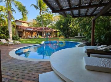 Casa · 380m² · 3 Quartos · 2 Vagas · Vendo Casa em Arraial d Ajuda próximo a Praia