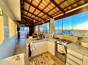 Apartamento · 150m² · 2 Quartos · 2 Vagas · Belíssima Cobertura com Vista Definitiva – 2 Quartos, Suíte e 2 Vagas Paralelas