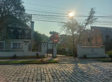 41f27ef8dd8e3d0f89e589a0c8fc45967fa84372 · Casa Mobiliada à Venda em Canela!